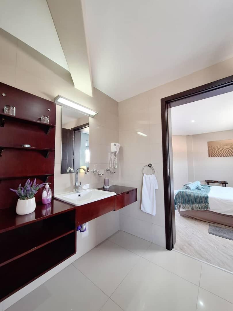 Camere Da Letto- Hotel-On-The Beach Self Catering Swakopmund Esterno foto